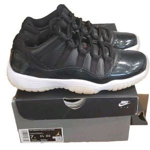 Jordan 11 Retro Low 72-10 Size 7Y